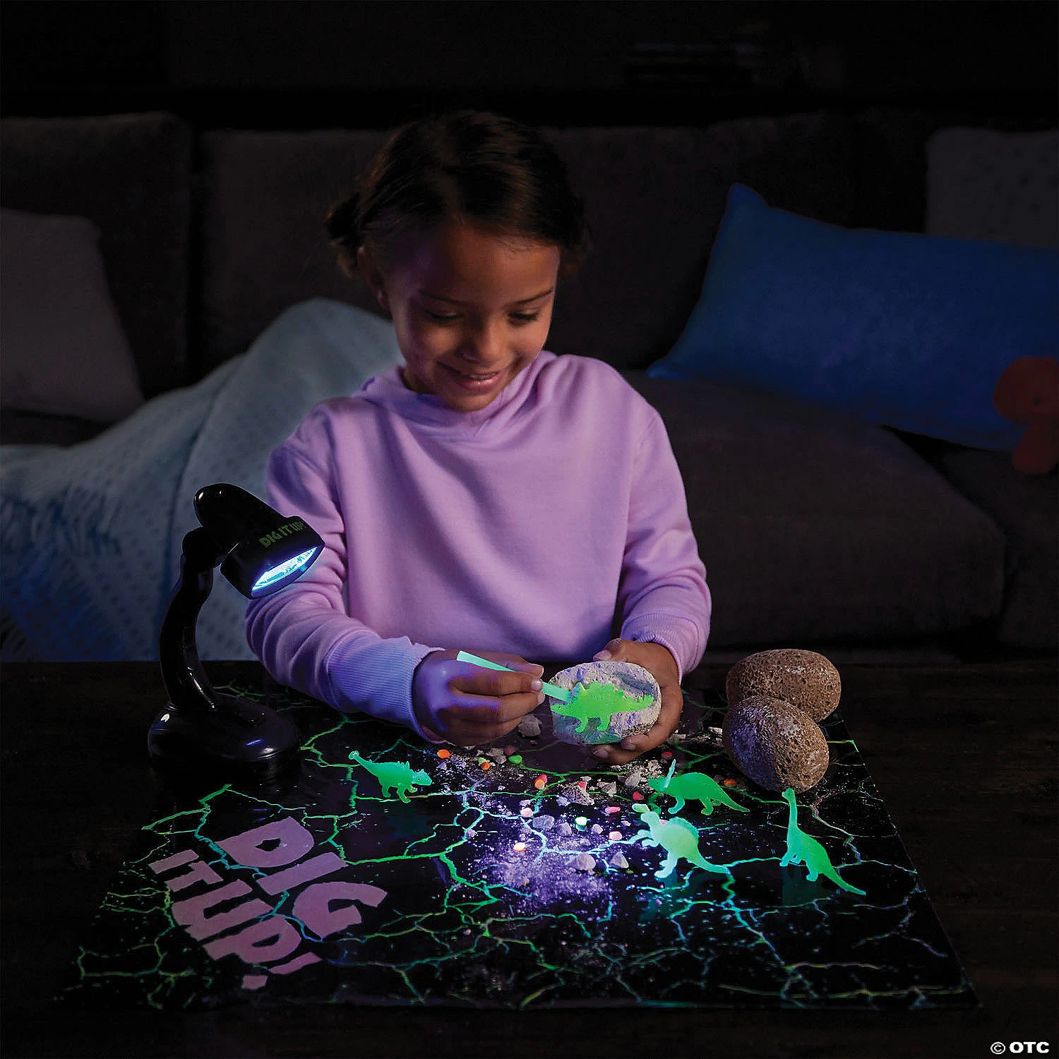 Dig It Up! Glow-in-the-Dark Dinosaurs - Image 2
