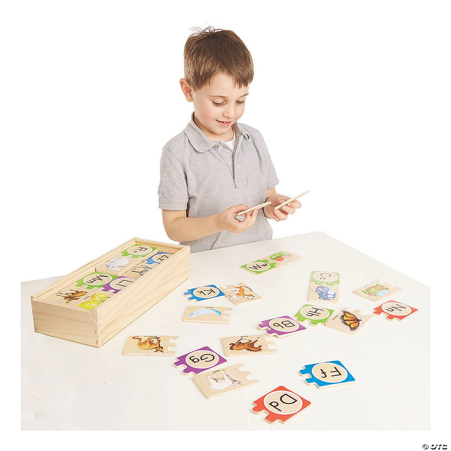 Melissa & Doug Shape Sorting Clock - Image 3