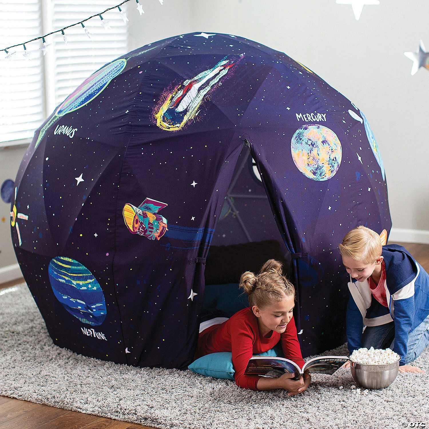 Oh So Fun! Deluxe Glow-in-the-Dark Space Fort
